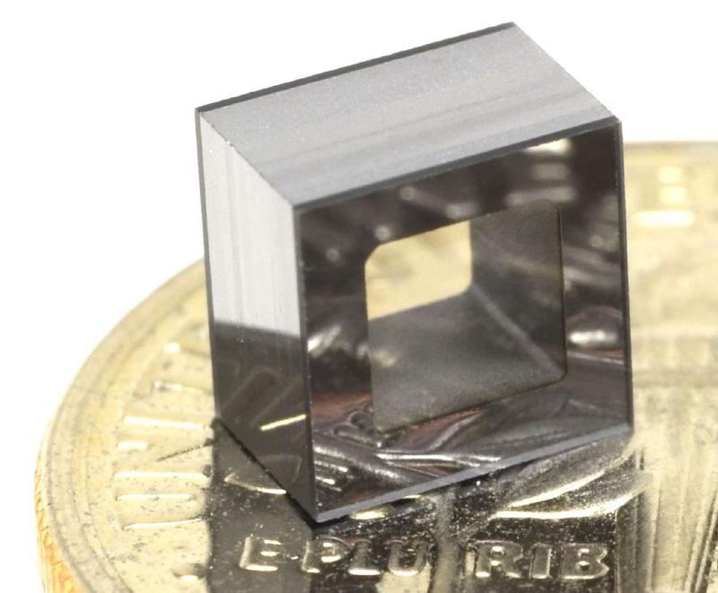 Micro vapor cell based on anodic bonding by Twinleaf